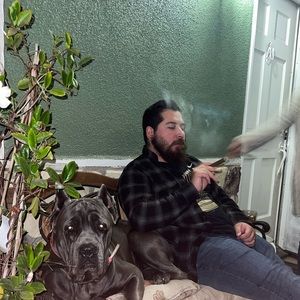 Meet your Posher, Uriel